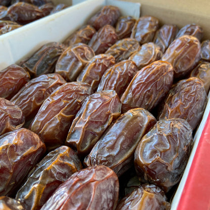 Soft Rhutab Medjool Dates - Organic Sun-Kissed In California  *PREORDER*